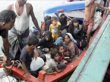 Malasia e Indonesia acogerán temporalmente a los 7.000 inmigrantes Malasia e Indonesia acogerán temporalmente a los 7.000 inmigrantes