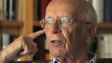 El filósofo Emilio Lledó rechazó recibir la Medalla de Oro de la Comunidad de Madrid por el escándalo del máster de Cifuentes