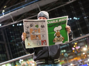Un estudiante francés es amenazado de muerte después de publicar en su instituto un especial en homenaje a Charlie Hebdo
