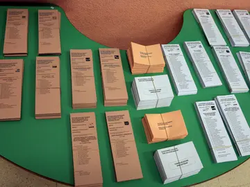 Papeletas de las elecciones Papeletas de las elecciones