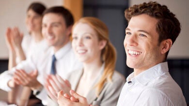 El voto de los jóvenes propulsa a Podemos y Ciudadanos, según Metroscopia y GAD3