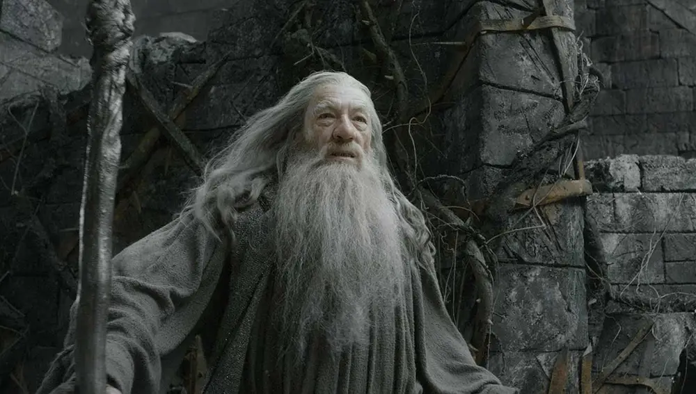 ¿Sabes cómo se llama el anillo élfico que lleva Gandalf? Eres un verdadero friki de El Señor de los Anillos ¿Sabes cómo se llama el anillo élfico que lleva Gandalf? Eres un verdadero friki de El Señor de los Anillos