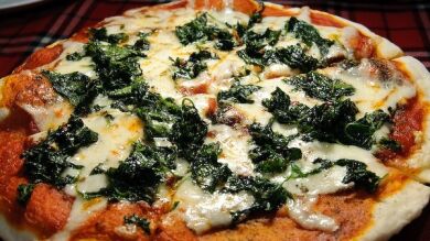 Detenido un pizzero por echar marihuana en una pizza para la policía