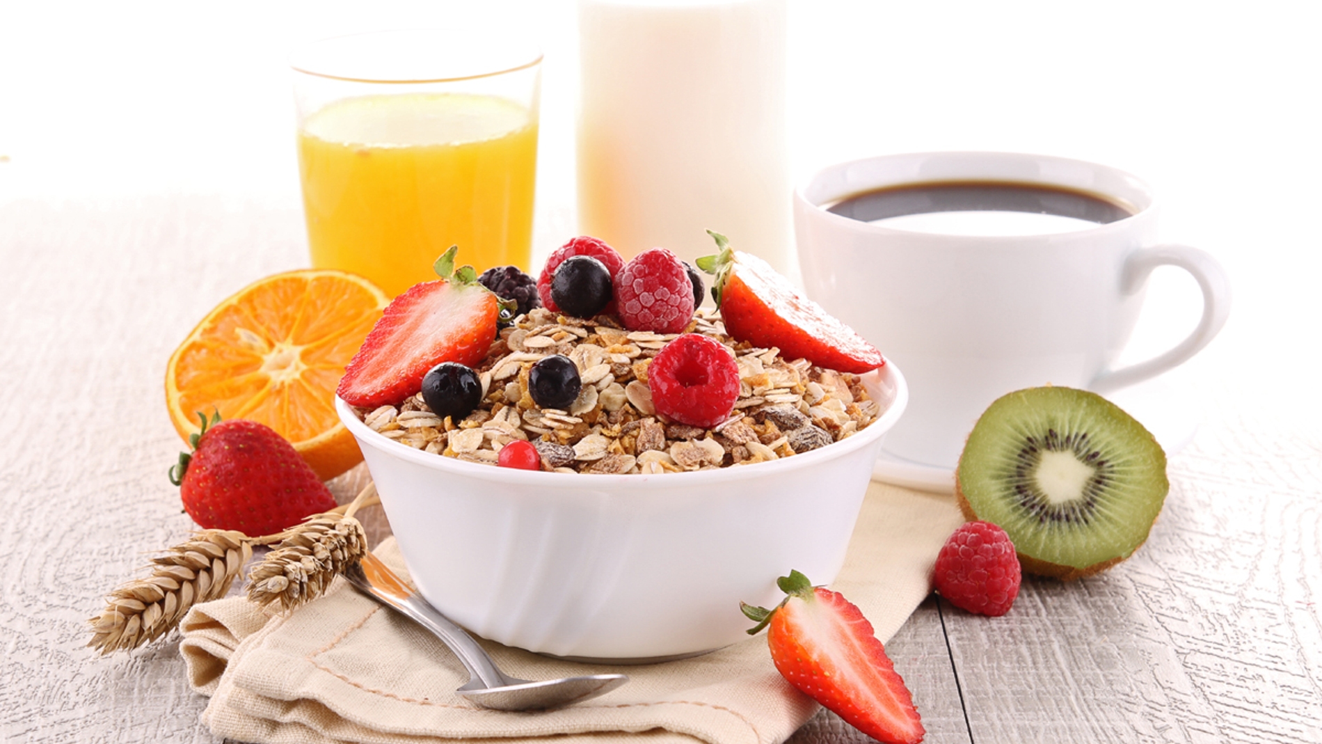 ¿Es bueno desayunar fruta?