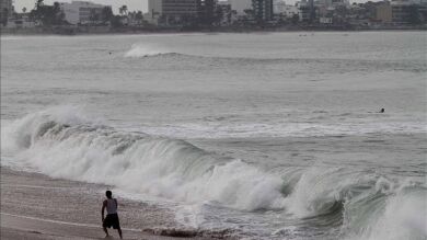 Rescatan a un pescador colombiano tras 85 días a la deriva en el océano Pacífico