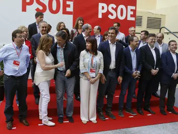 Los barones del PSOE piden pactos de "ida y vuelta" Los barones del PSOE piden pactos de "ida y vuelta"
