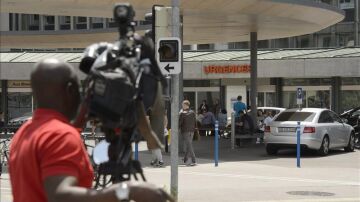 Entrada de urgencias del hospital de Ginebra en el que fue ingresado el secretario de Estado de EEUU.