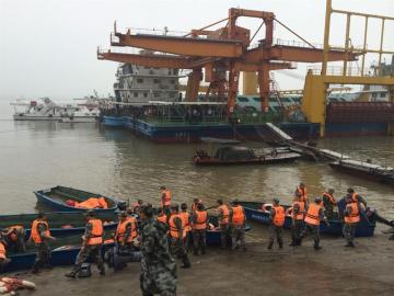 Continúan las labores de rescate en las inmediaciones del río Yangtsé.