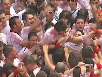 Los Sanfermines luchan contra las agresiones sexistas Los Sanfermines luchan contra las agresiones sexistas