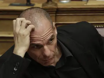 Varufakis asegura que Gobierno griego ha traspasado ya "muchas líneas rojas" Varufakis asegura que Gobierno griego ha traspasado ya "muchas líneas rojas"