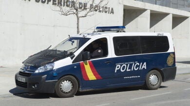 Detenida en el aeropuerto de Málaga una mujer por su supuesta vinculación con el Estado Islámico