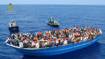La Guardia Civil rescata a casi 600 inmigrantes