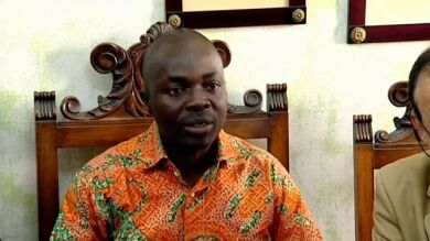 Alí Ouattara, el padre del niño de la maleta: 