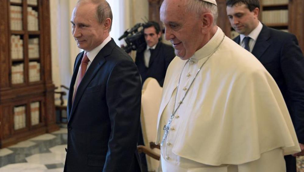 El Papa y Putin