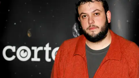 Guillermo Zapata se disculpa: "No estoy ni mínimamente cerca del antisemitismo ni del terrorismo" Guillermo Zapata se disculpa: "No estoy ni mínimamente cerca del antisemitismo ni del terrorismo"