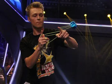 Gentry Stein , campeón del mundo de yo-yo Gentry Stein , campeón del mundo de yo-yo