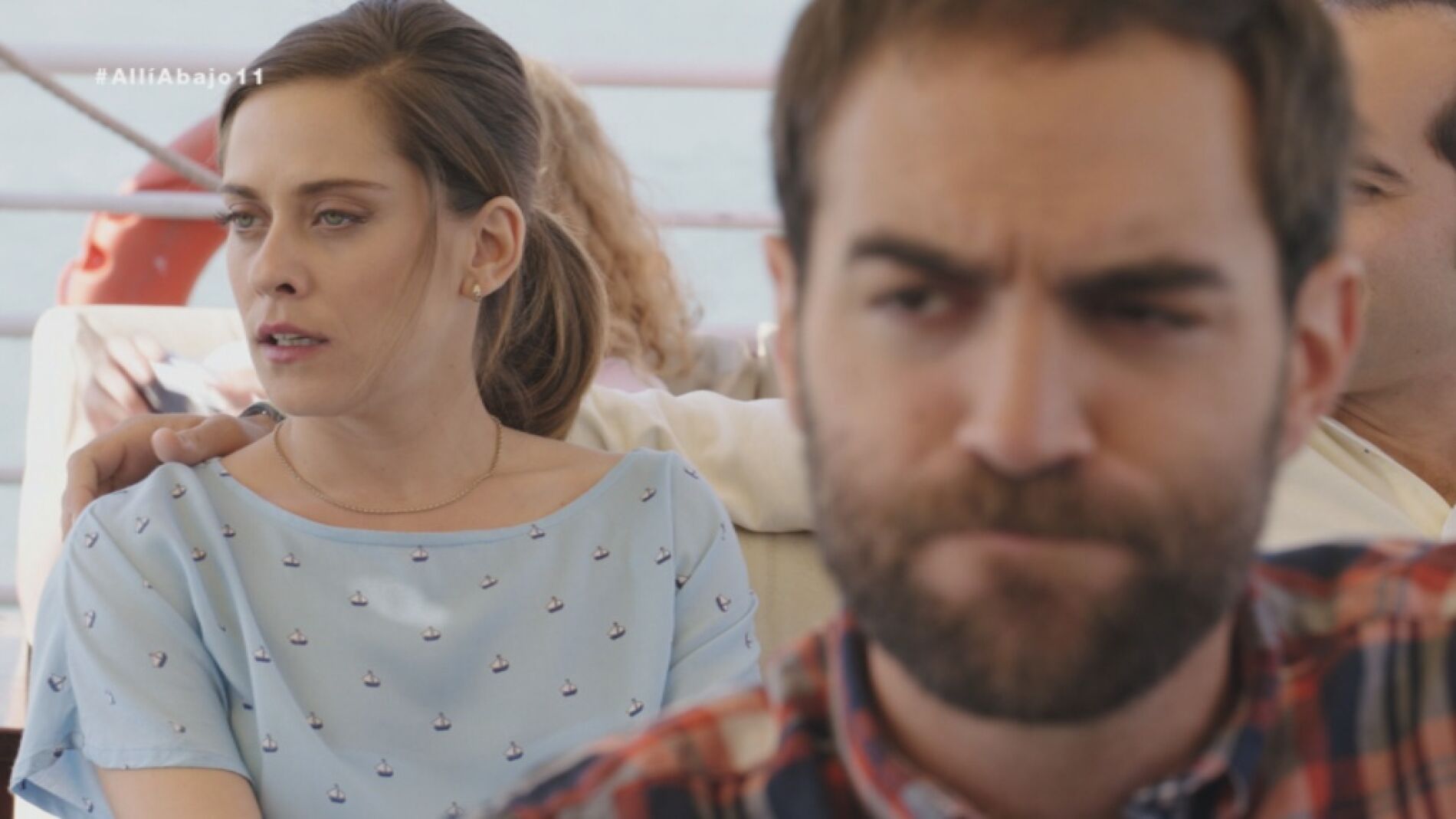 Rober se presenta con Carmen en el barco donde est&aacute; I&ntilde;aki con Nekane 