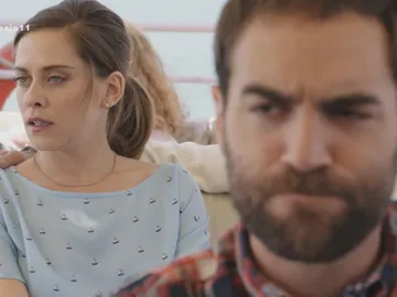 Rober se presenta con Carmen en el barco donde está Iñaki con Nekane Rober se presenta con Carmen en el barco donde está Iñaki con Nekane