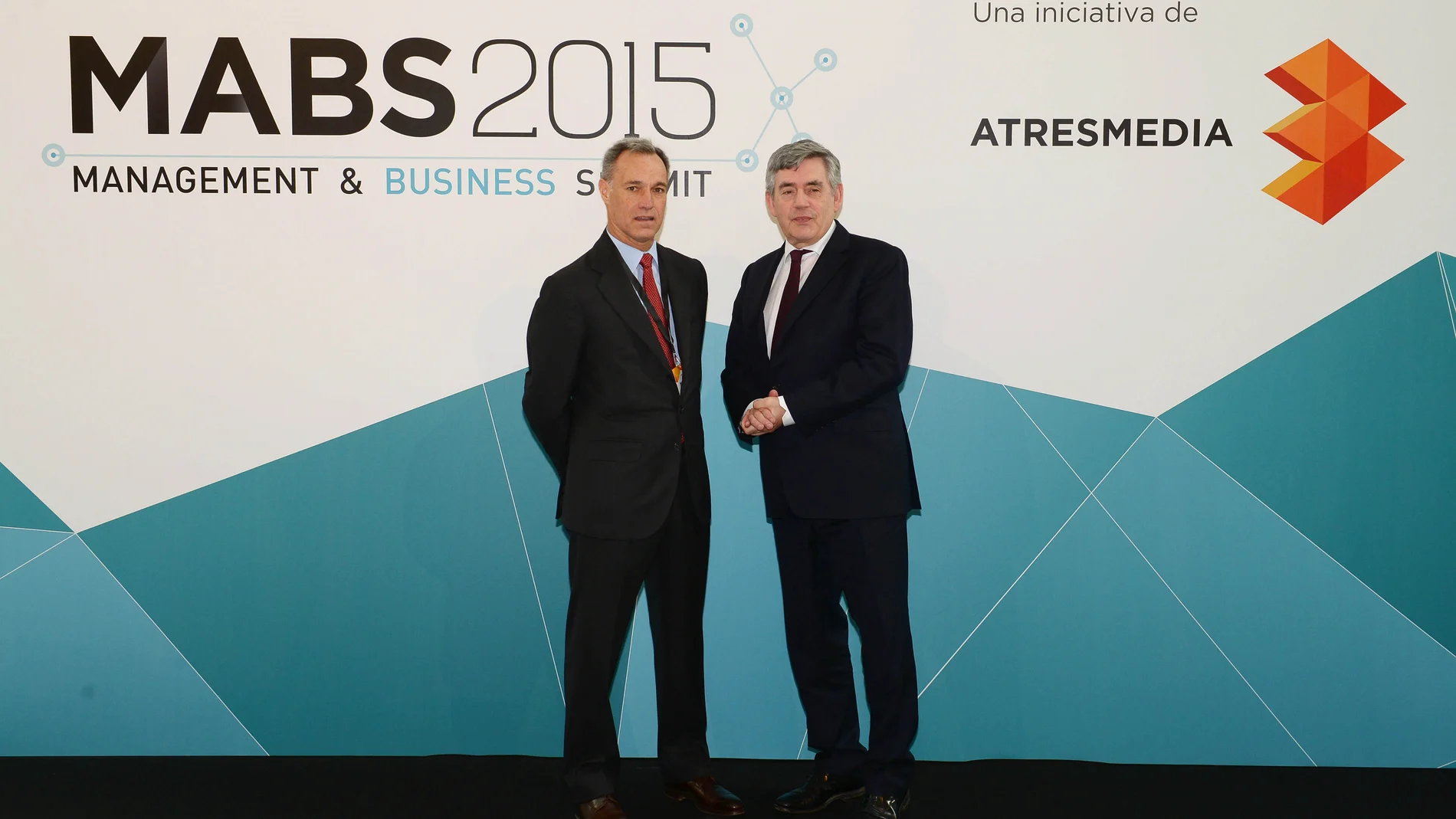Silvio González, CEO de Atresmedia, recibe a Gordon Brown