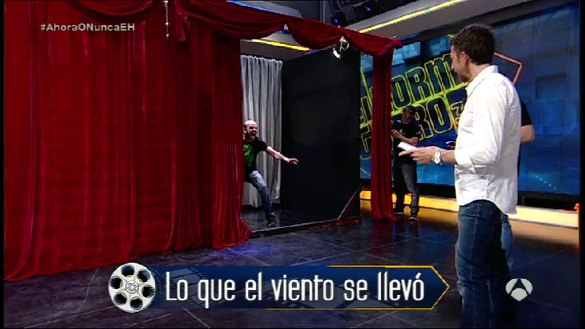 los-chistes-de-se-abre-el-tel-n-escenificados-en-el-hormiguero-3-0