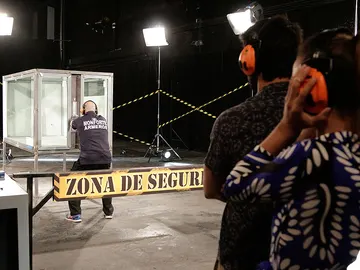 Así es un disparo real con una Magnum 44 Así es un disparo real con una Magnum 44