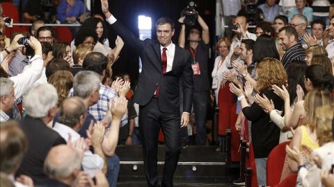 S&aacute;nchez promete liderar un "cambio seguro y valiente" que una a los espa&ntilde;oles