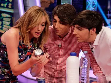Marta Hazas con Manuel y José Luis de Pekín Express en El Hormiguero 3.0 Marta Hazas con Manuel y José Luis de Pekín Express en El Hormiguero 3.0