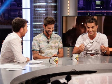 Maxi Iglesias y Luis Fernández en El Hormiguero 3.0