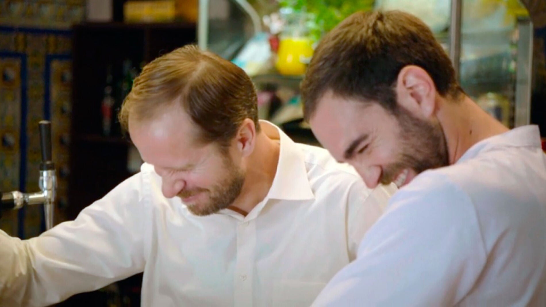 Tomas falsas en exclusiva de la primera temporada de 'All&iacute; Abajo'