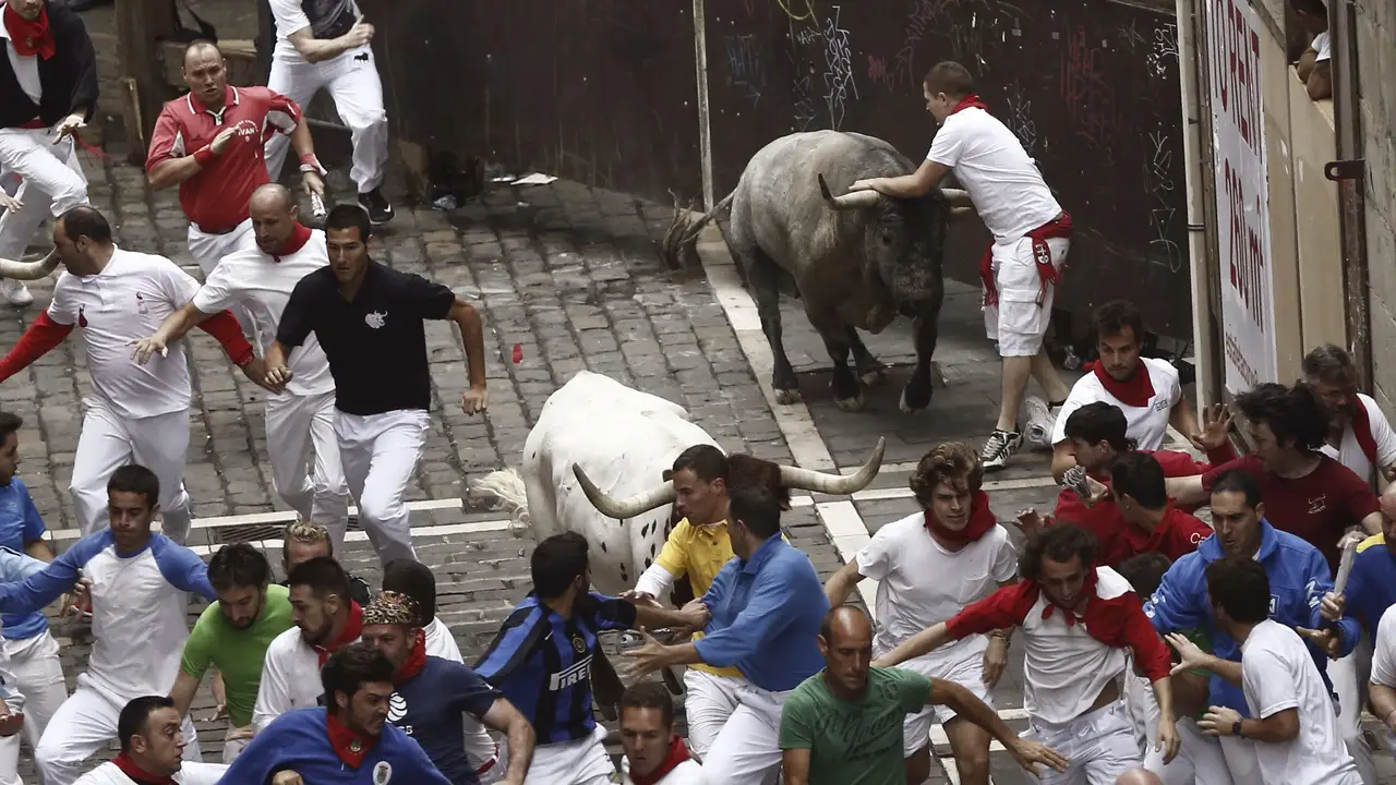 Un toro vuelve a los corrales en un quinto encierro insólito