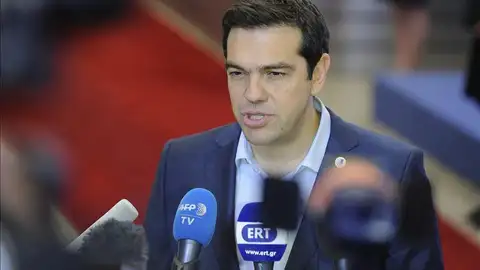 Tsipras debe lograr el apoyo de Syriza para aprobar medidas Tsipras debe lograr el apoyo de Syriza para aprobar medidas