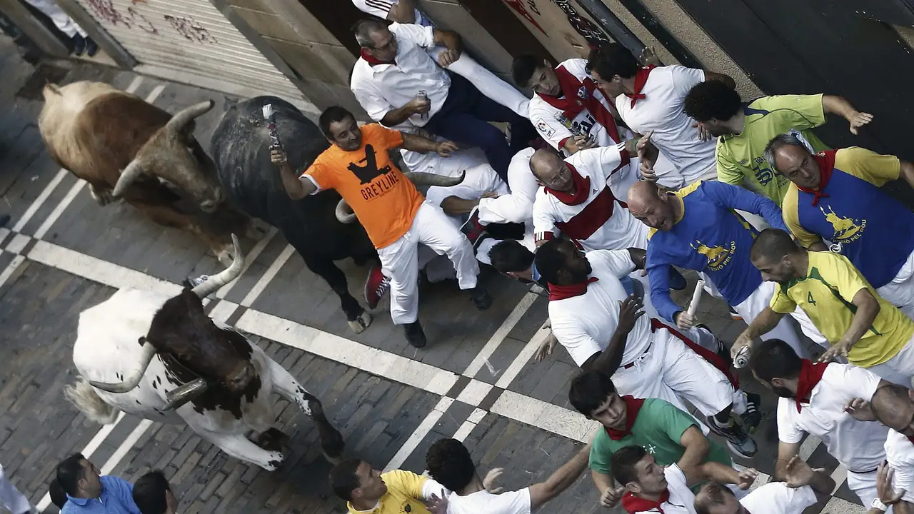 Dos heridos por asta en el séptimo encierro de San Fermín
