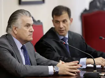 Luis Bárcenas junto a su abogado Luis Bárcenas junto a su abogado