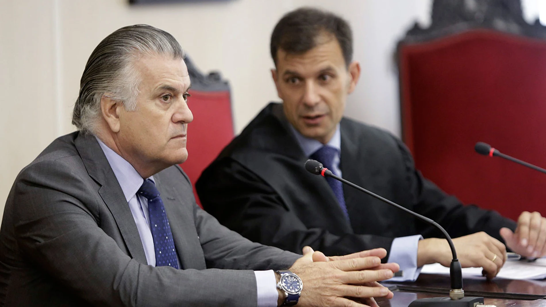 Luis Bárcenas junto a su abogado Luis Bárcenas junto a su abogado