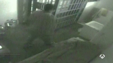 'El Chapo' Guzm&aacute;n instantes antes de escapar