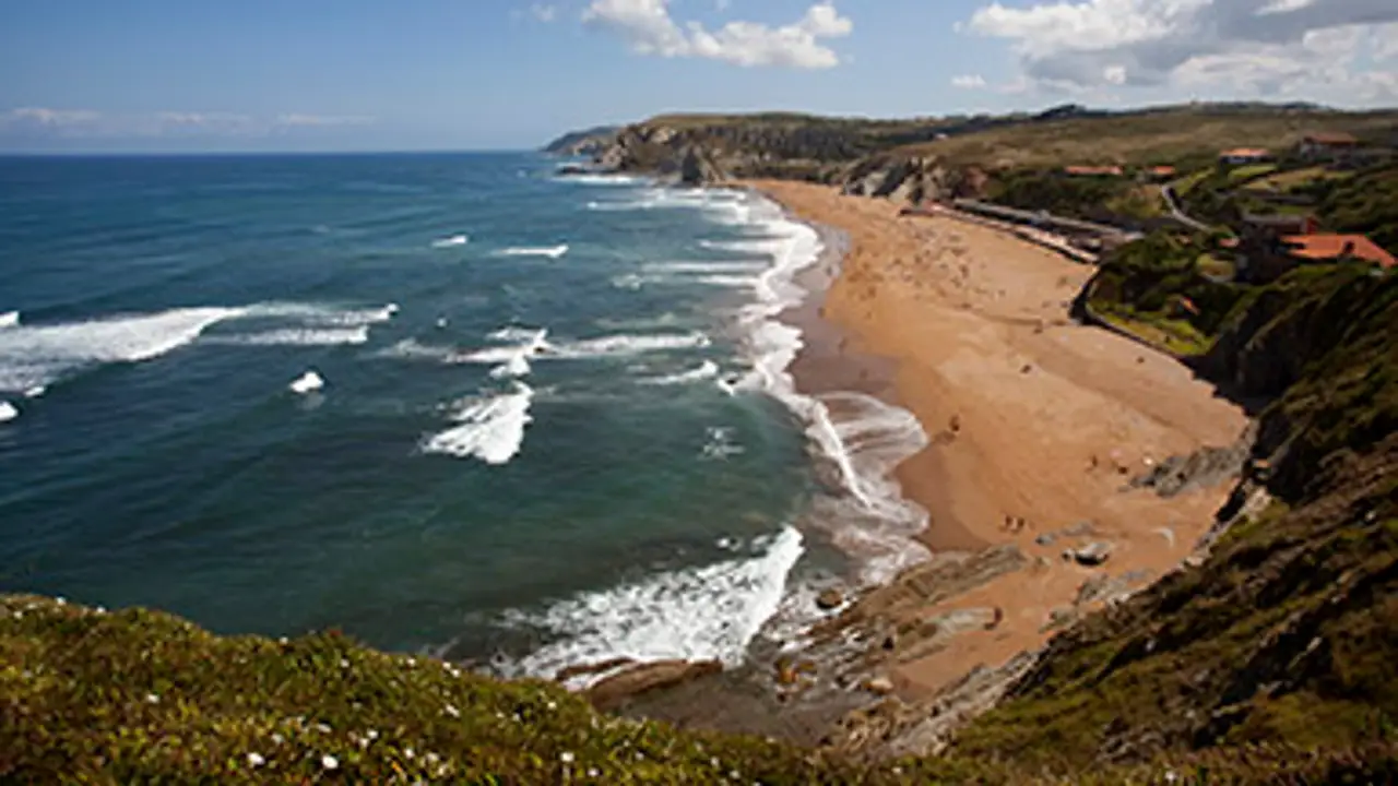 Ayúdanos a encontrar la mejor playa del País Vasco