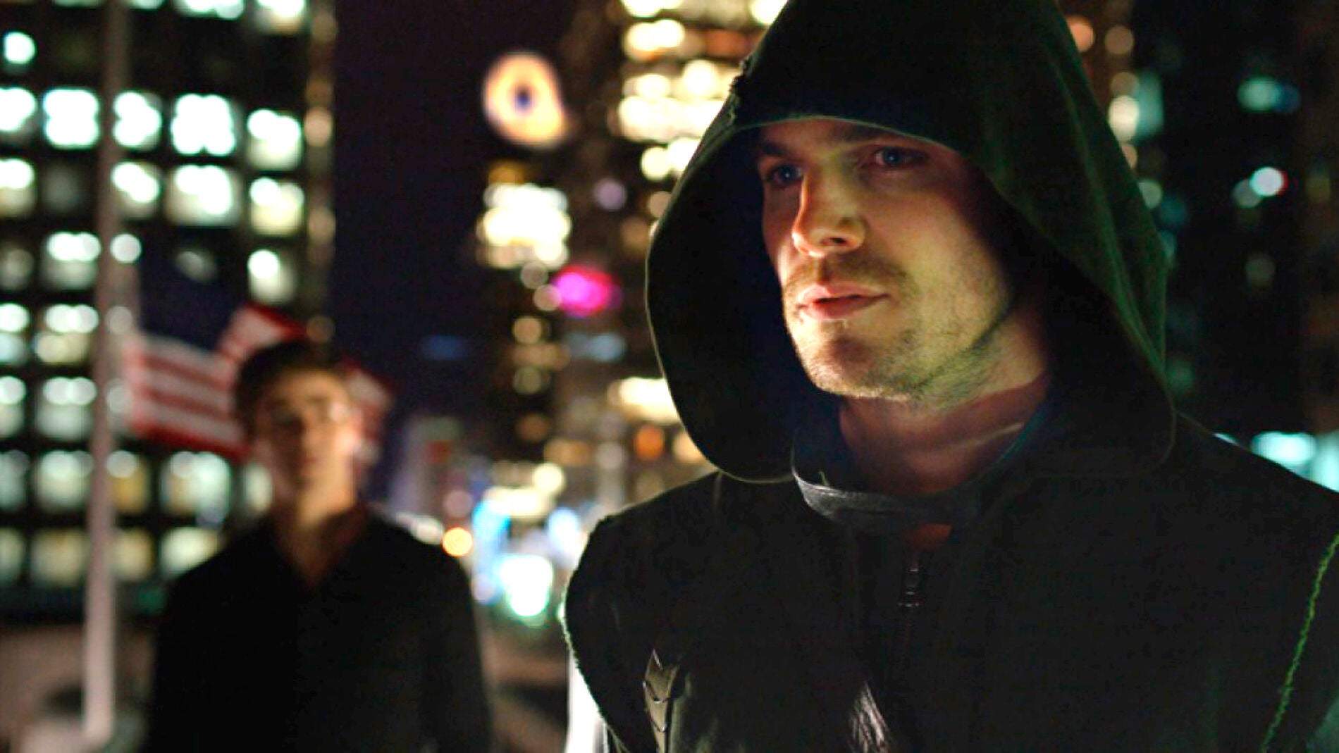 Oliver Queen calma los miedos de Barry:"Ese rayo te escogi&oacute;"