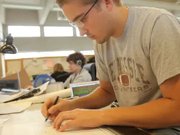 Estudiante en la Universidad de Tennessee Estudiante en la Universidad de Tennessee