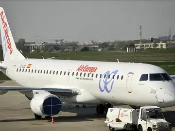 Imagen de archivo de un avión de Air Europa Imagen de archivo de un avión de Air Europa