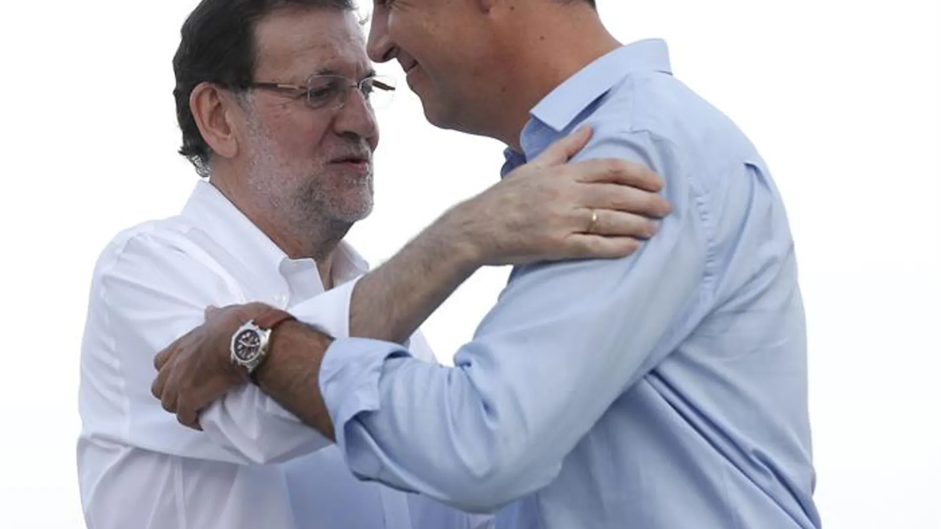 Rajoy ha participado en Castelldefels en un acto de apoyo al candidato del PP Albiol 