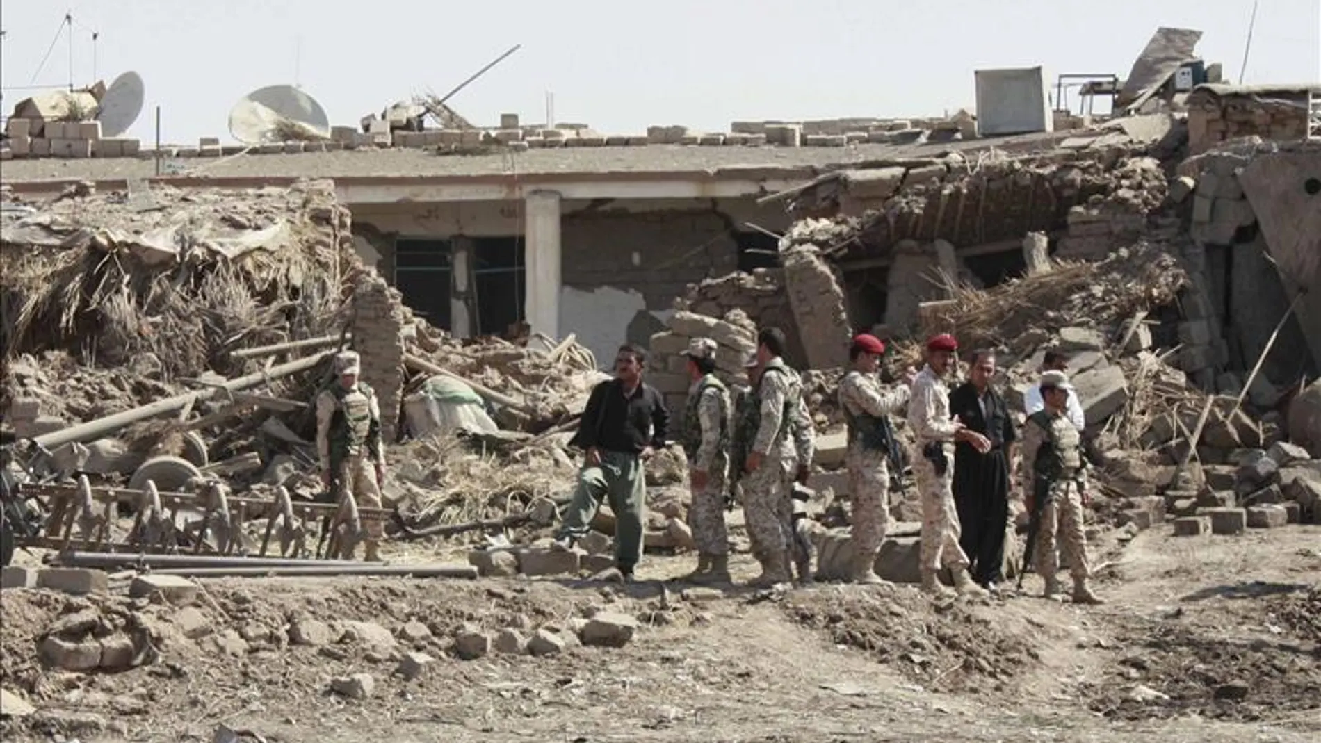 Soldados iraquíes en el distrito de al-Hamadaniya, en Mosul (Irak). Soldados iraquíes en el distrito de al-Hamadaniya, en Mosul (Irak).