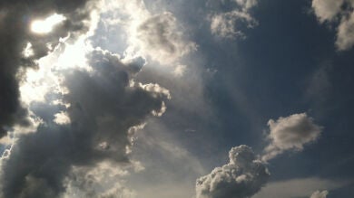 Cielos nubosos en gran parte de la península en una jornada marcada por la bajada de temperaturas