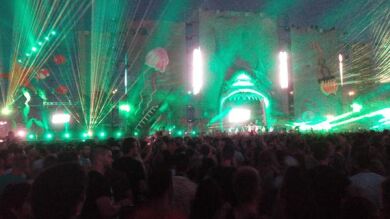 67.000 personas inundan la playa de Cullera en el Medusa Sunbeach Festival