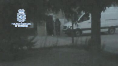Frustran un atraco cuando los tres ladrones se disponían a entrar en una sucursal bancaria de Madrid