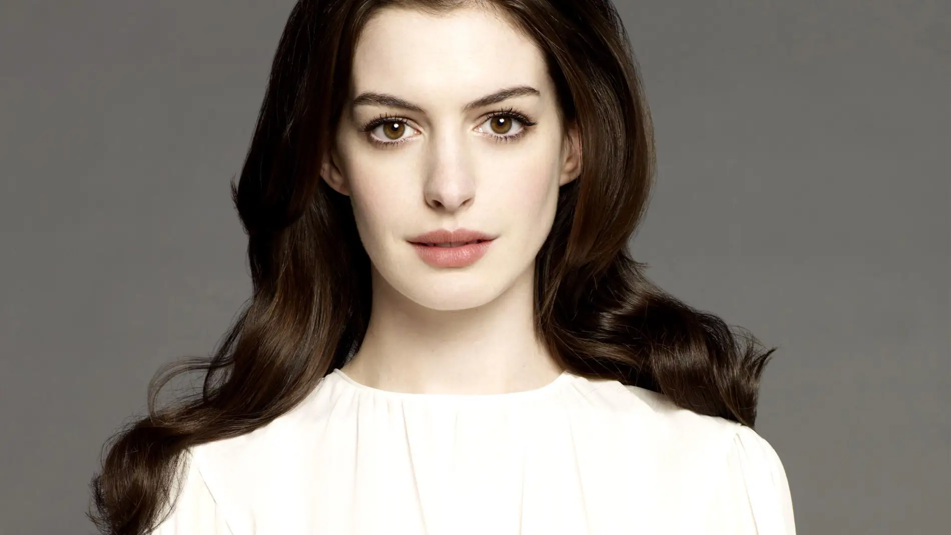 Anne Hathaway