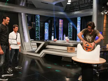 Marron, Sergio Busquets y Pablo Motos en El Hormiguero 3.0 Marron, Sergio Busquets y Pablo Motos en El Hormiguero 3.0