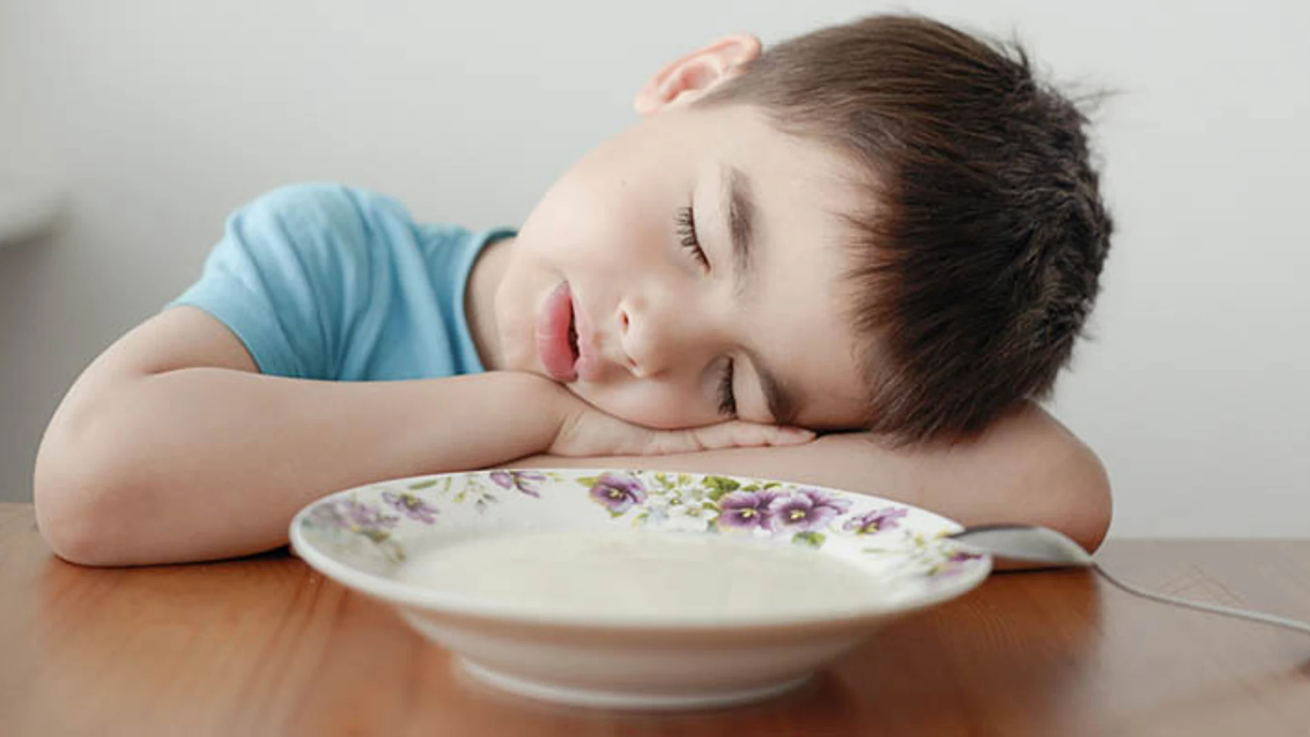 Niño cansado Niño cansado