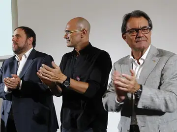 Artur Mas, Raúl Romeva y Oriol Junqueras en la presentación del programa Artur Mas, Raúl Romeva y Oriol Junqueras en la presentación del programa