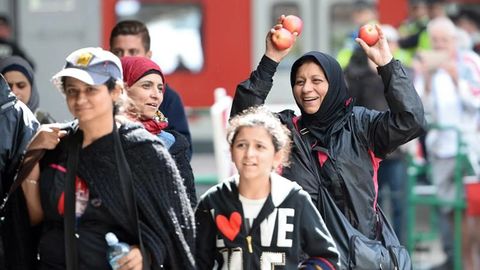 Refugiados sirios llegan a Alemania Refugiados sirios llegan a Alemania