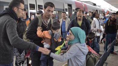 El responsable de Inmigración belga ironiza sobre si ofrecer un hotel a los refugiados